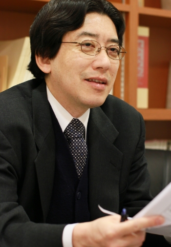 深間内 文彦